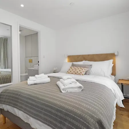 Urban Chic Meets Coastal Charm Ideal Getaway Eastbourne Exterior photo
